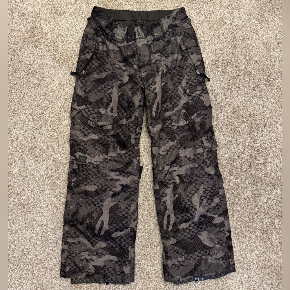 DC Black and Gray Cargo Pants